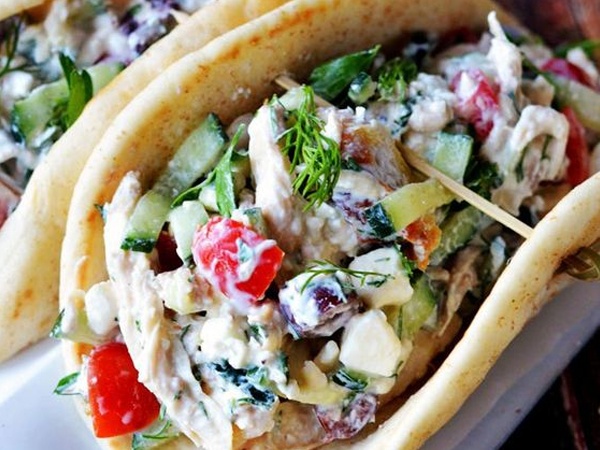 easy-greek-tzatziki-chicken-salad
