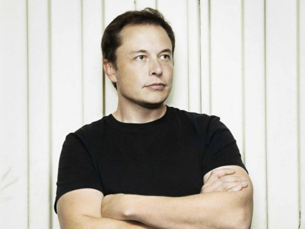 Want To Tackle Problems At Work Like A Boss? Learn This Thinking Approach From Elon Musk