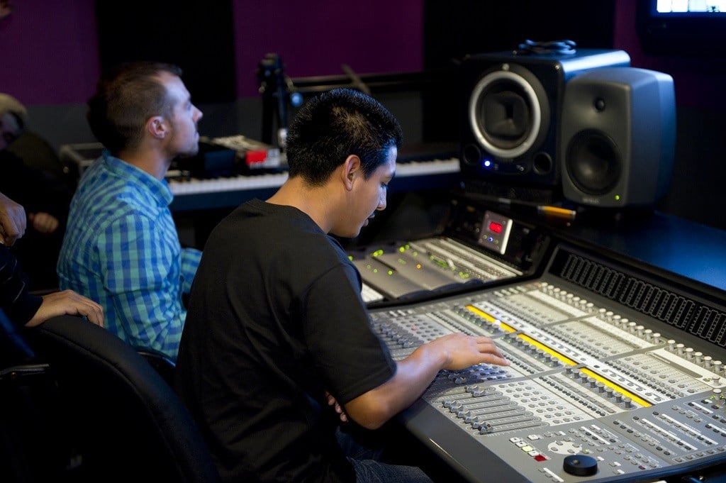 6 Useful Tips to Be A Better Audio Engineer