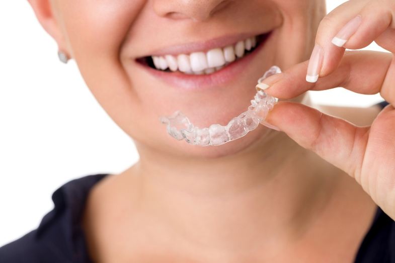 5 Hacks Everyone with Invisalign Needs to Know