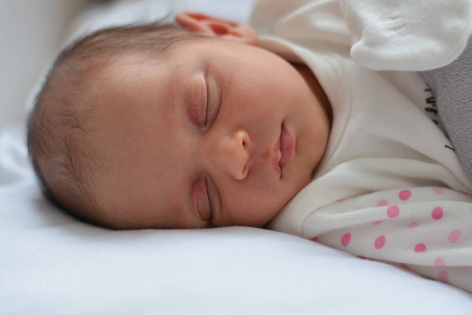 7 Strategies to Help Your Baby Sleep All Night