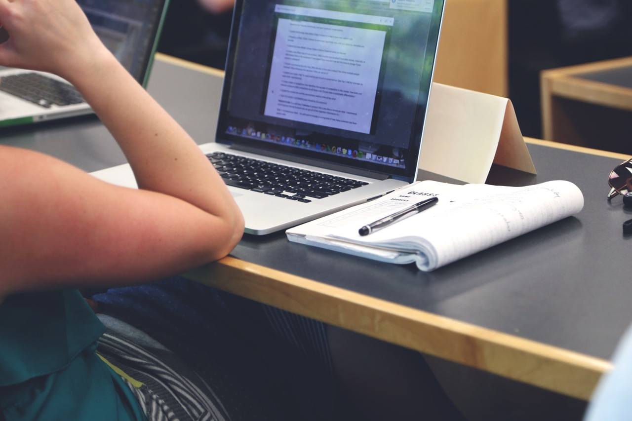8 Sites Where Students Can Get Help With Their Homework