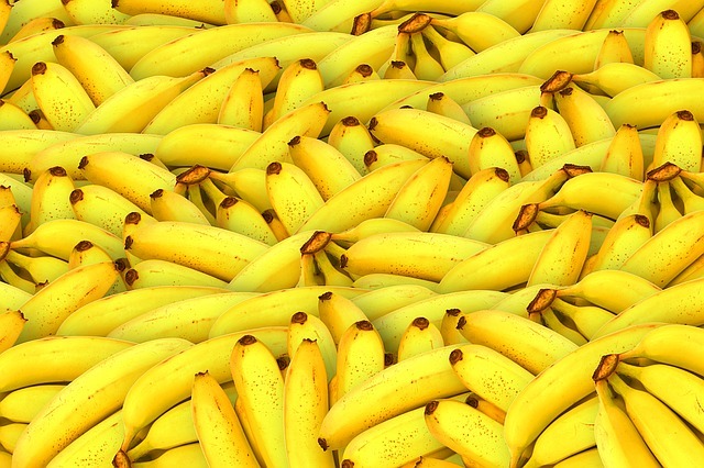 bananas-1119790_640