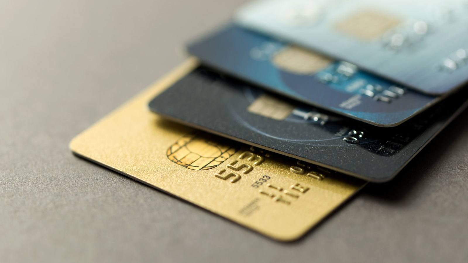 10 Credit Card Hacks to Help You Get Through The Holidays