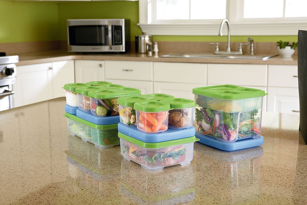 healthy nutrition for busy people - containers