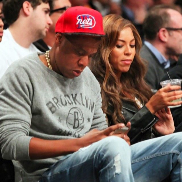All JayZ is getting, is a crick in his neck; Image via Bossip.com