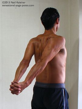 shoulder-stretch-arms-back