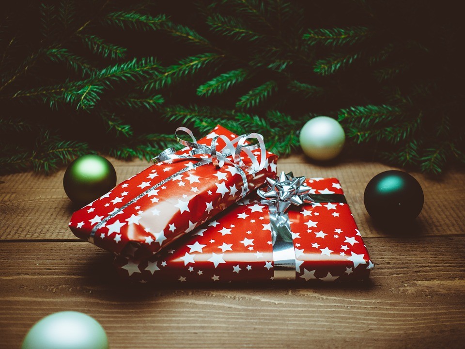 3 Simple Ways To Pad Your Income During The Holidays