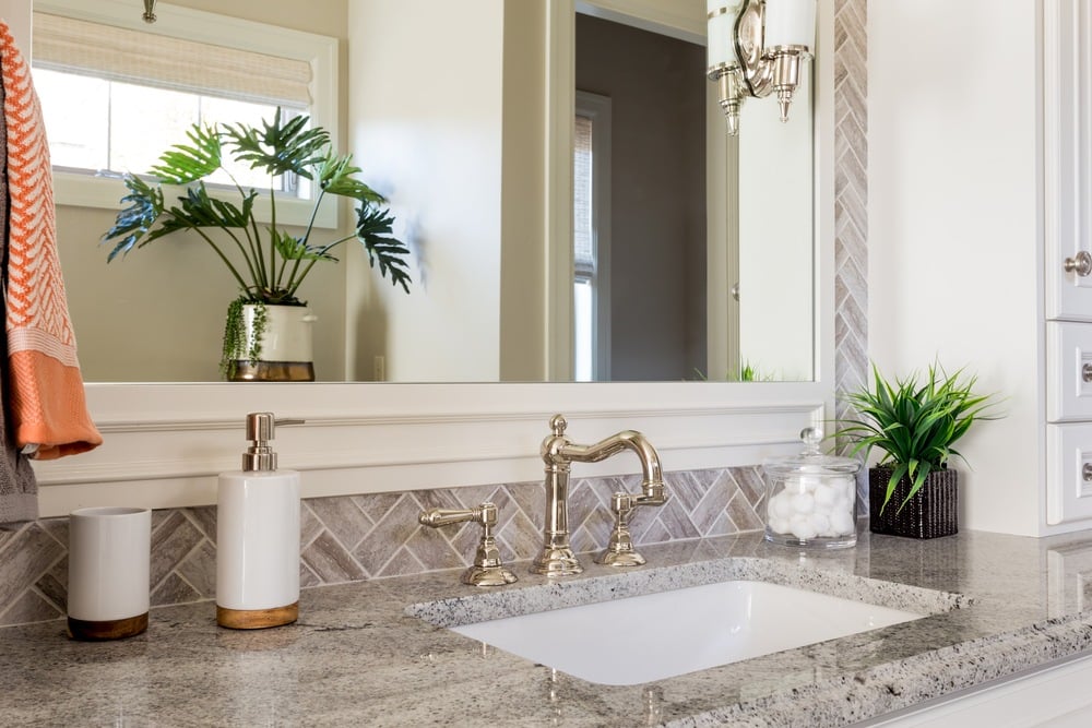 5 Ways to Add Fashion and Flair to Your Bathroom Vanity