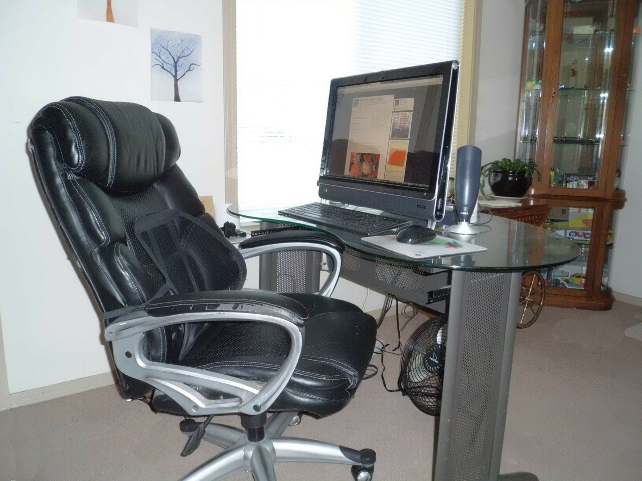 10 Things To Consider Before Buying A Computer Chair