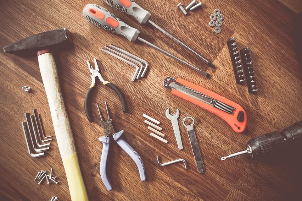 4 Tools Every Homeowner Needs to Have And Know How To Use