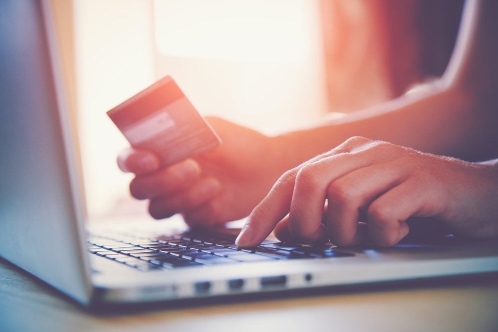 Helpful Tips on Protecting your Information when Shopping Online