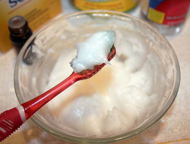 30 Clever Uses For Coconut Oil You Probably Don&#8217;t Know