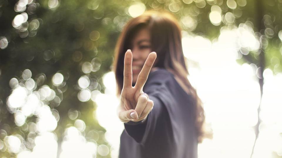 20 Simple Ways to Bring Positive Energy into Life Right Now