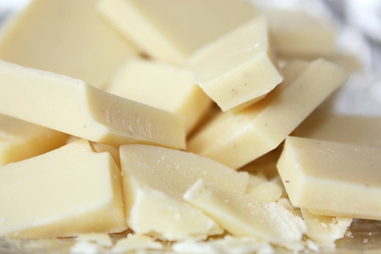 Do You Know The Difference Between White Chocolate and Other Chocolates?