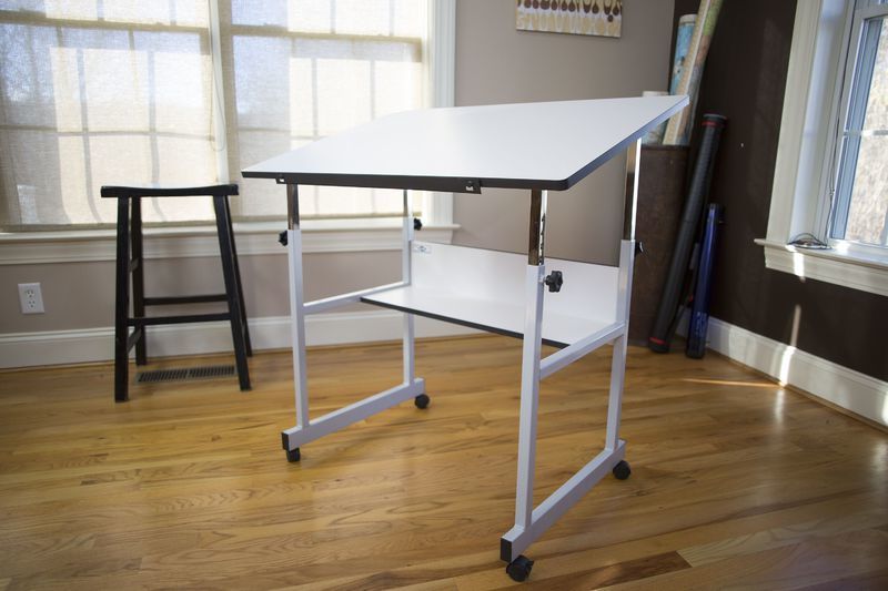 10 Best Standing Desks That Are High in Quality and Cheap in Price