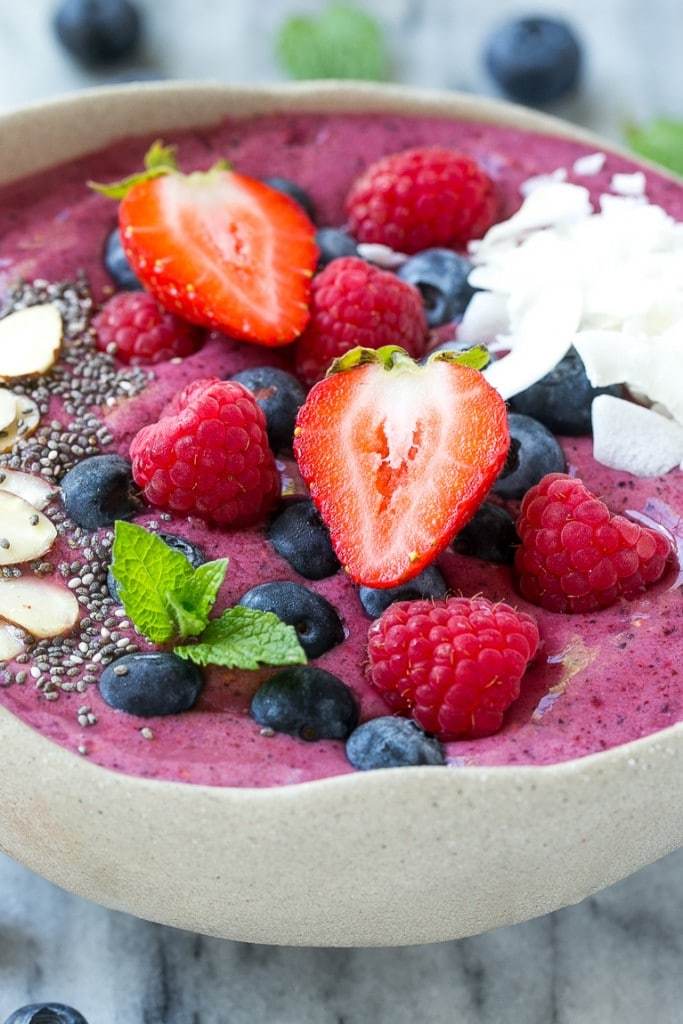 Berry-Go-Round! You Don&#8217;t Want To Miss The Amazing Benefits of Acai Berry!