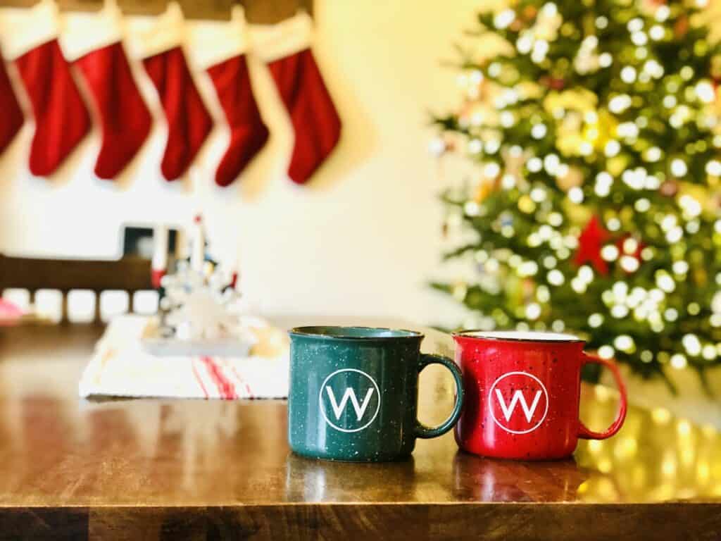 No Coffeeholic Can Reject These 10 Affordable Christmas Gifts