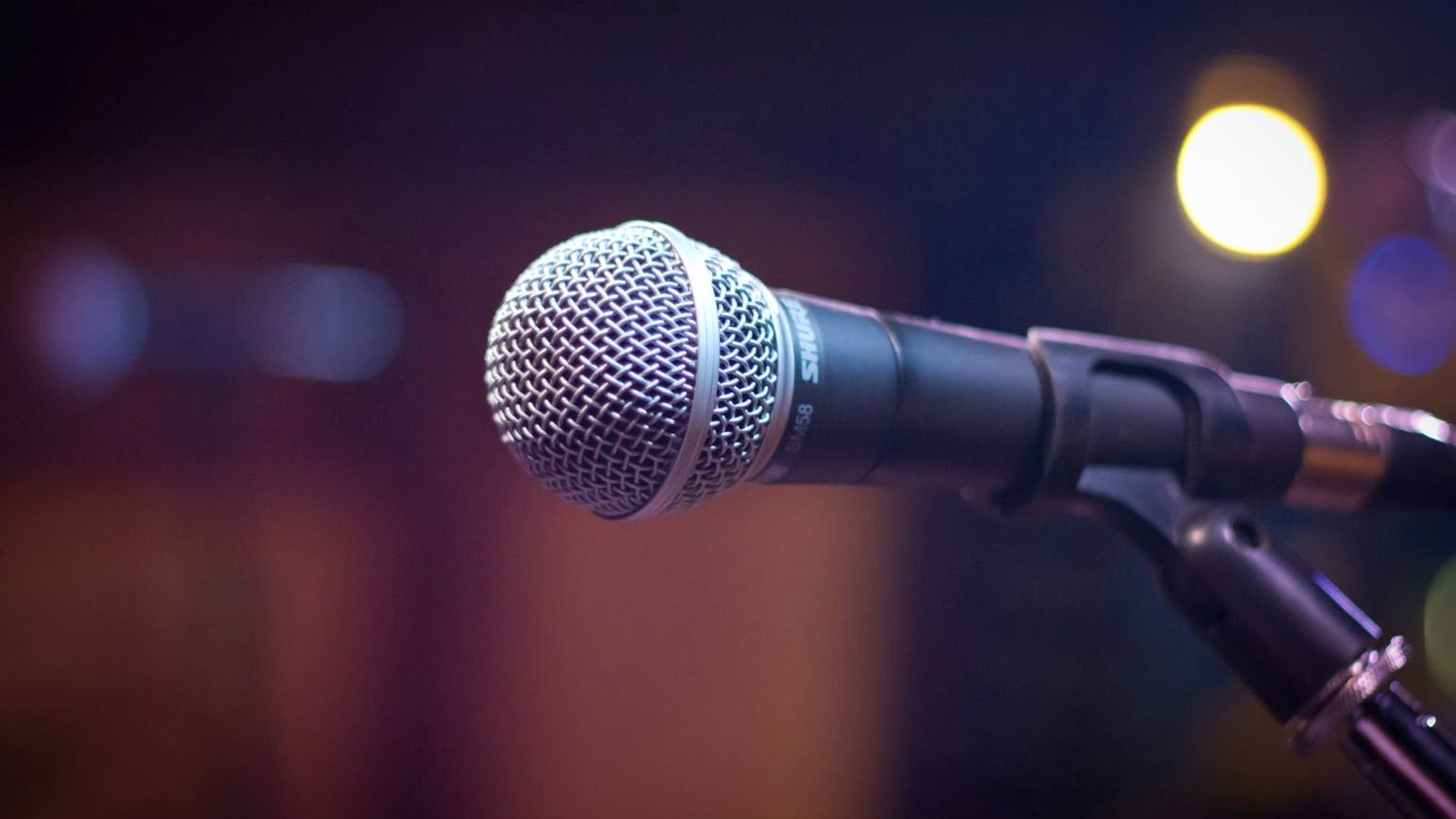 How to Overcome the Fear of Public Speaking (A Step-by-Step Guide)