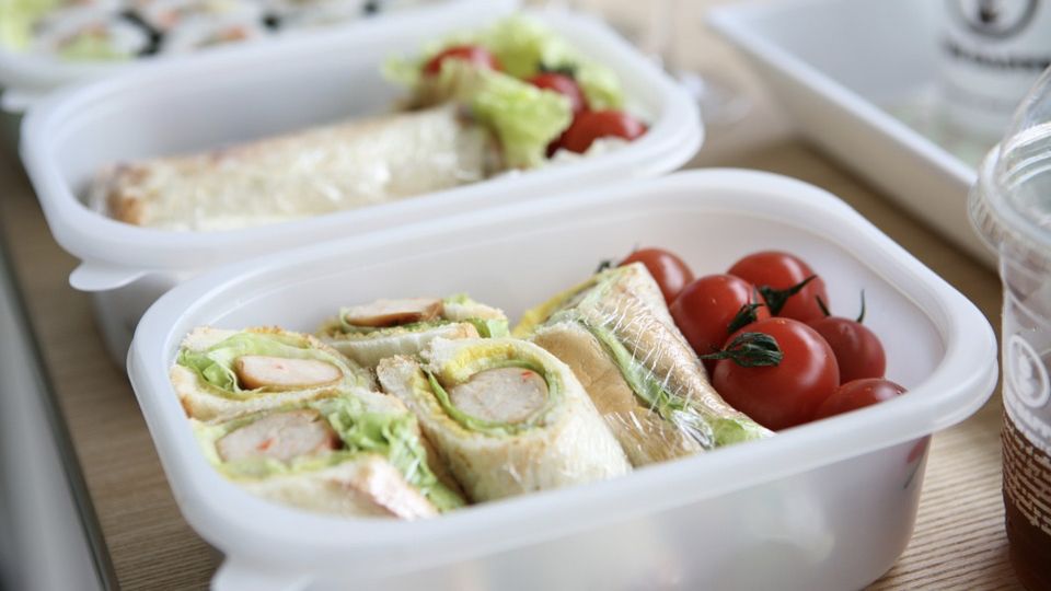 25 Tasty and Healthy Kids’ Lunch Ideas for Home or School