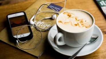 16 Best Podcasts on Motivation to Help You Reach Your Goals