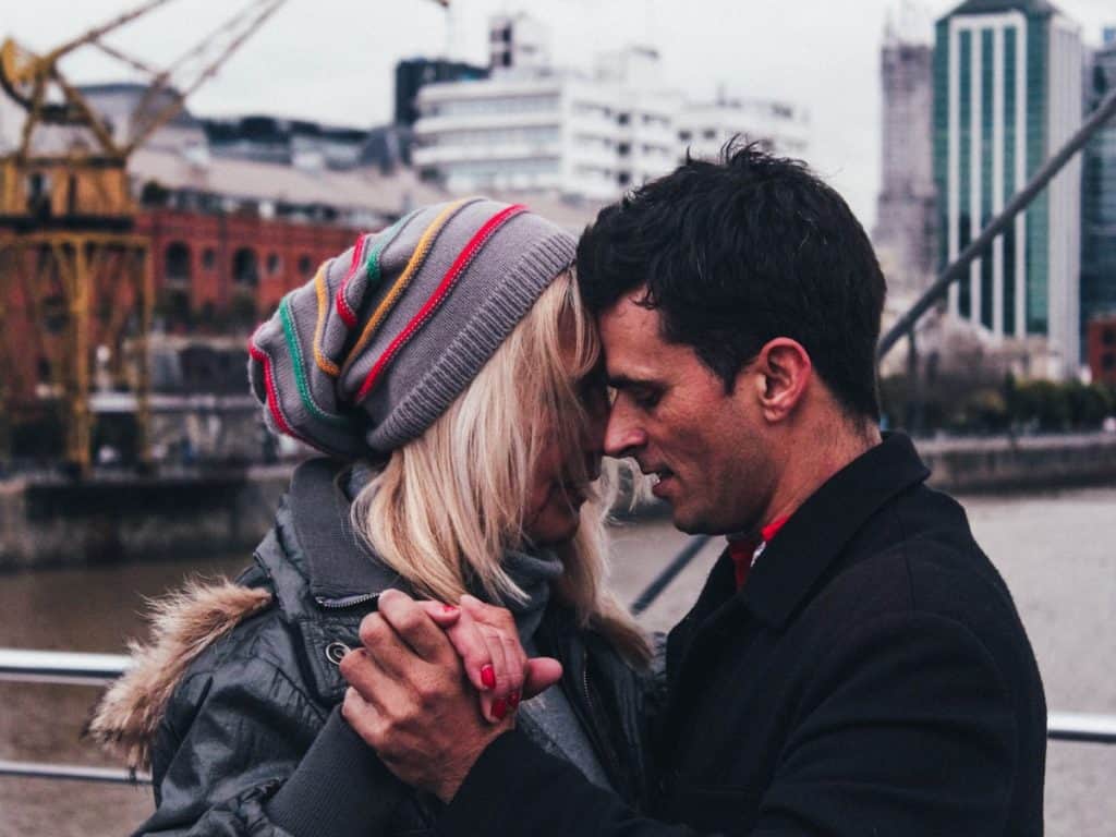How to Know If You Have an Emotionally Unavailable Partner