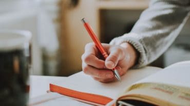 6 Best Goal Setting Journals to Help You Stay on Track