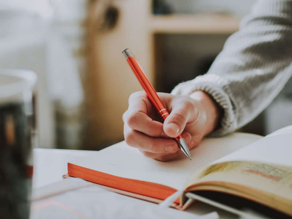 How to Create a Habit of Writing in a Journal