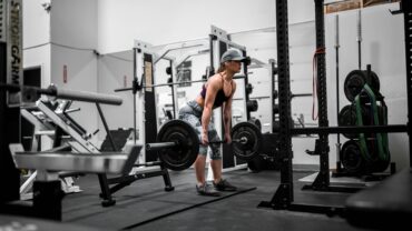 Benefits of Lifting Weights Both Men and Women Can Experience