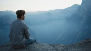 How to Clear Your Mind and Be More Present Instantly