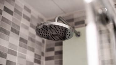 How To Take a Cold Shower For the Best Health Benefits