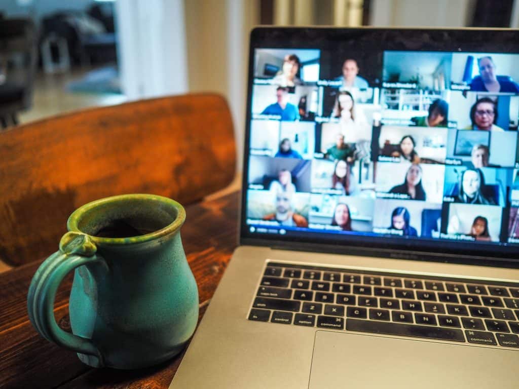 15 Smart Video Conferencing Etiquette Tips to Follow