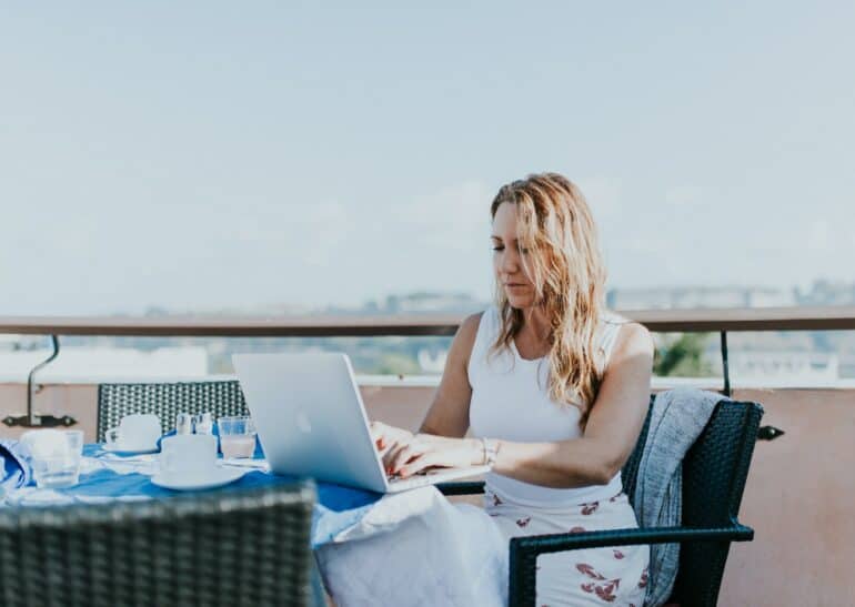 How to Work Remotely (Your Complete Guide)