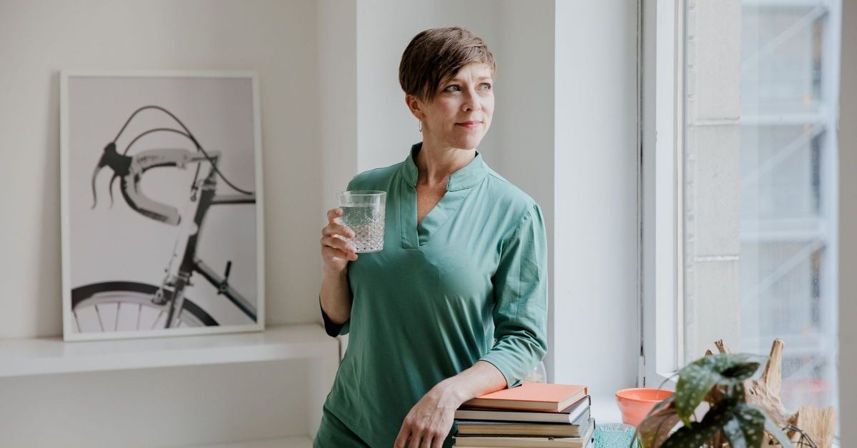 Female Midlife Crisis: The Signs, the Stages, and the Calm Way Through