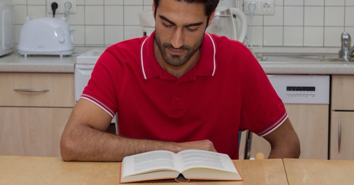 How to Focus in Reading: The Checkpoint That Catches Drift